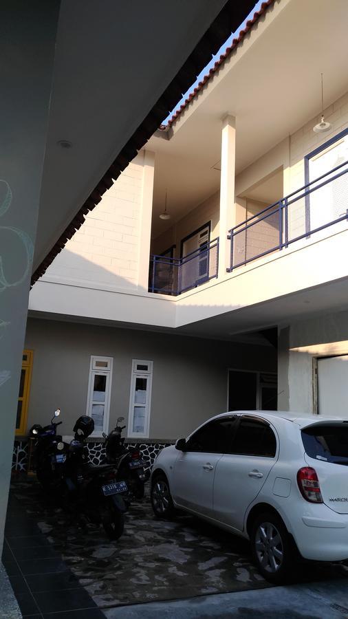 Roemah Kesambi Hotell Cirebon Eksteriør bilde